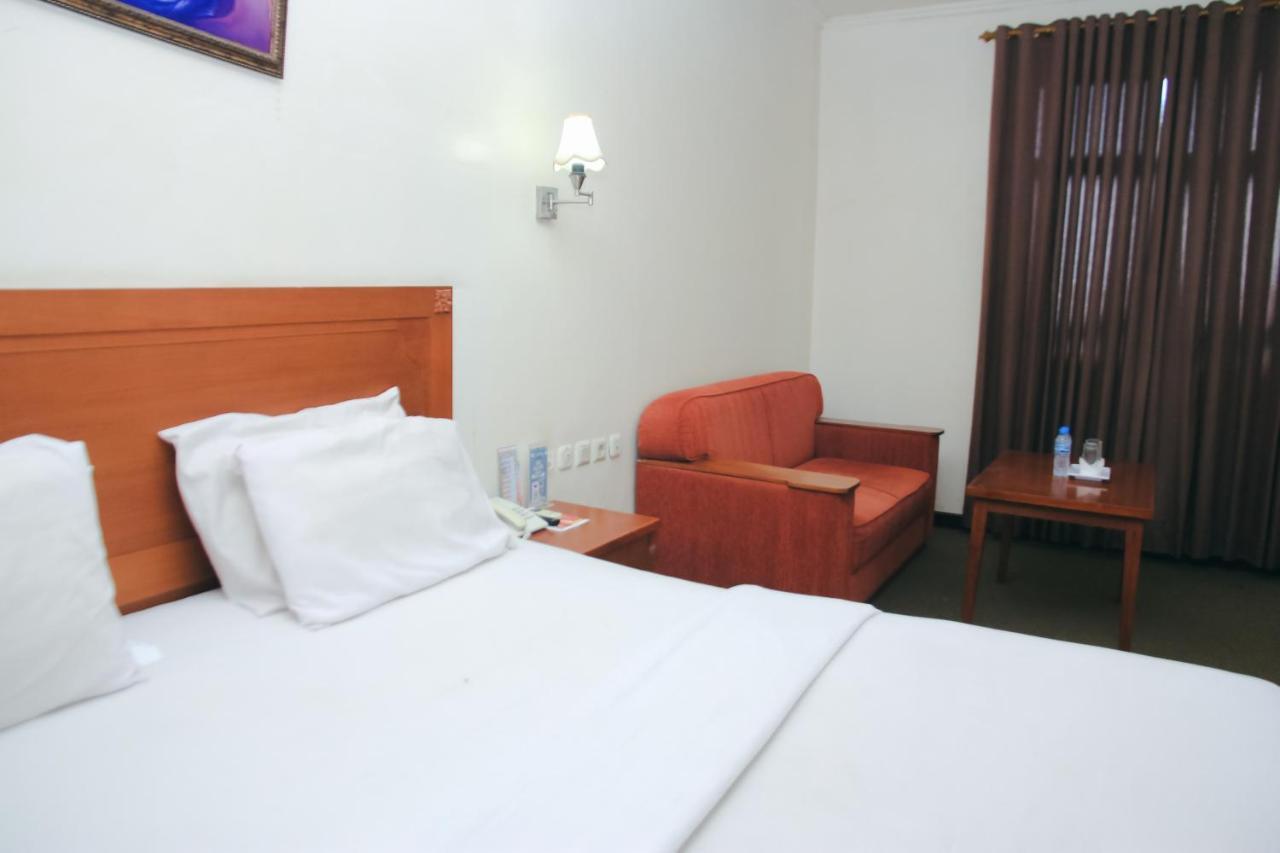 Hotel Bumi Asih Padangsidimpuan Batubelubang المظهر الخارجي الصورة