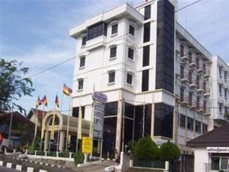 Hotel Bumi Asih Padangsidimpuan Batubelubang المظهر الخارجي الصورة