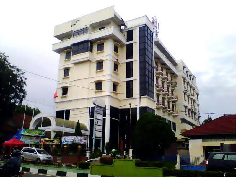 Hotel Bumi Asih Padangsidimpuan Batubelubang المظهر الخارجي الصورة