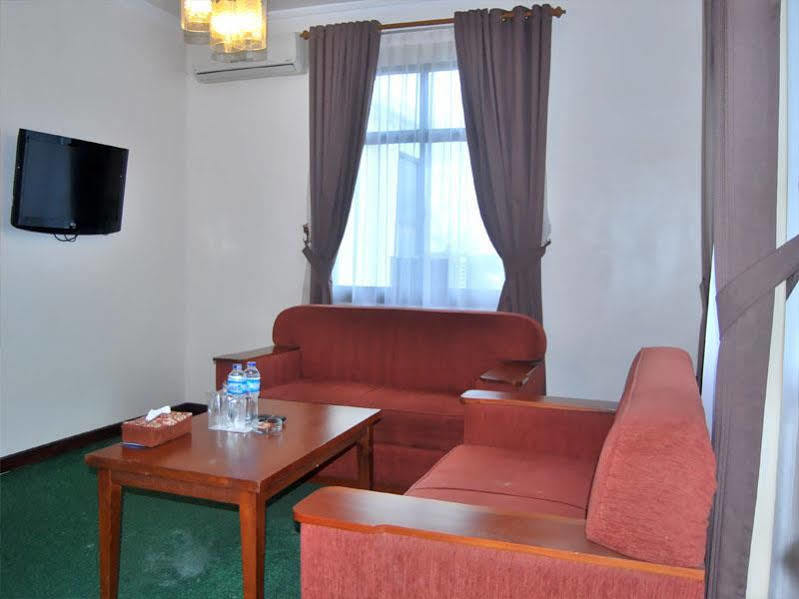 Hotel Bumi Asih Padangsidimpuan Batubelubang المظهر الخارجي الصورة